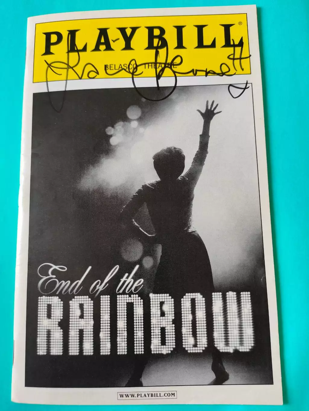 Театральная программка - Belasco Theatre с автографом Tracie Bennett.