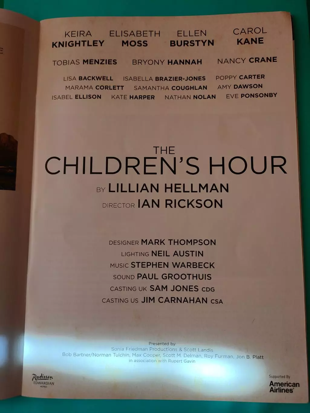 Театральная программка - COMEDY THEATRE - THE CHILDREN'S HOUR. 1