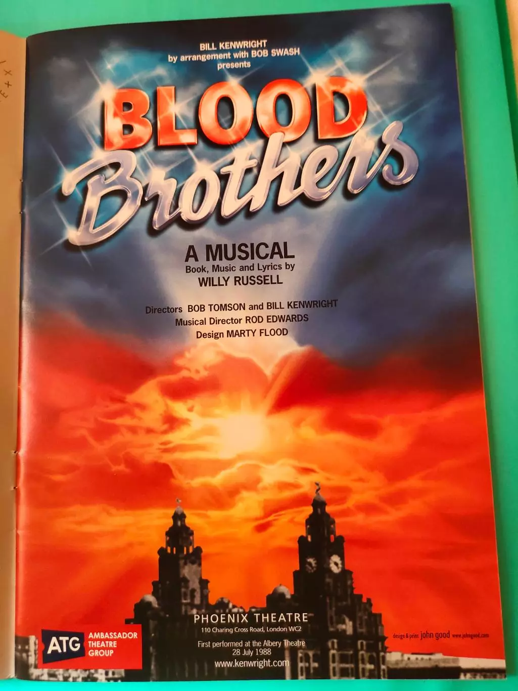 Театральная программка - PHOENIX THEATRE - BLOOD BROTHERS. 1