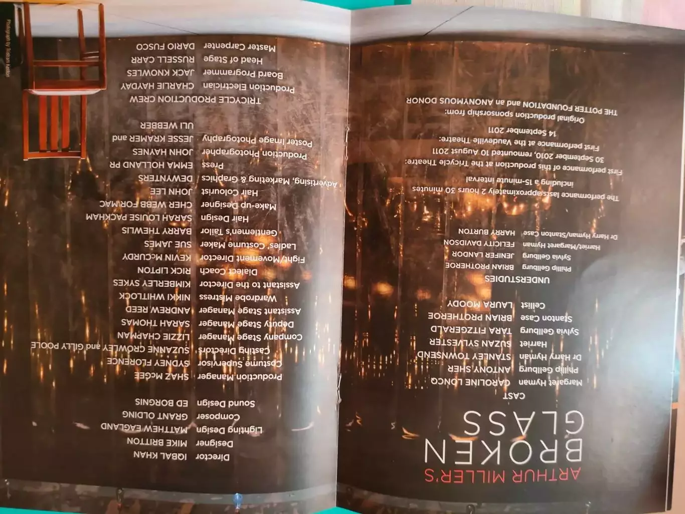 Театральная программка - VAUDEVILLE THEATRE - BRIKEN GLASS. 2