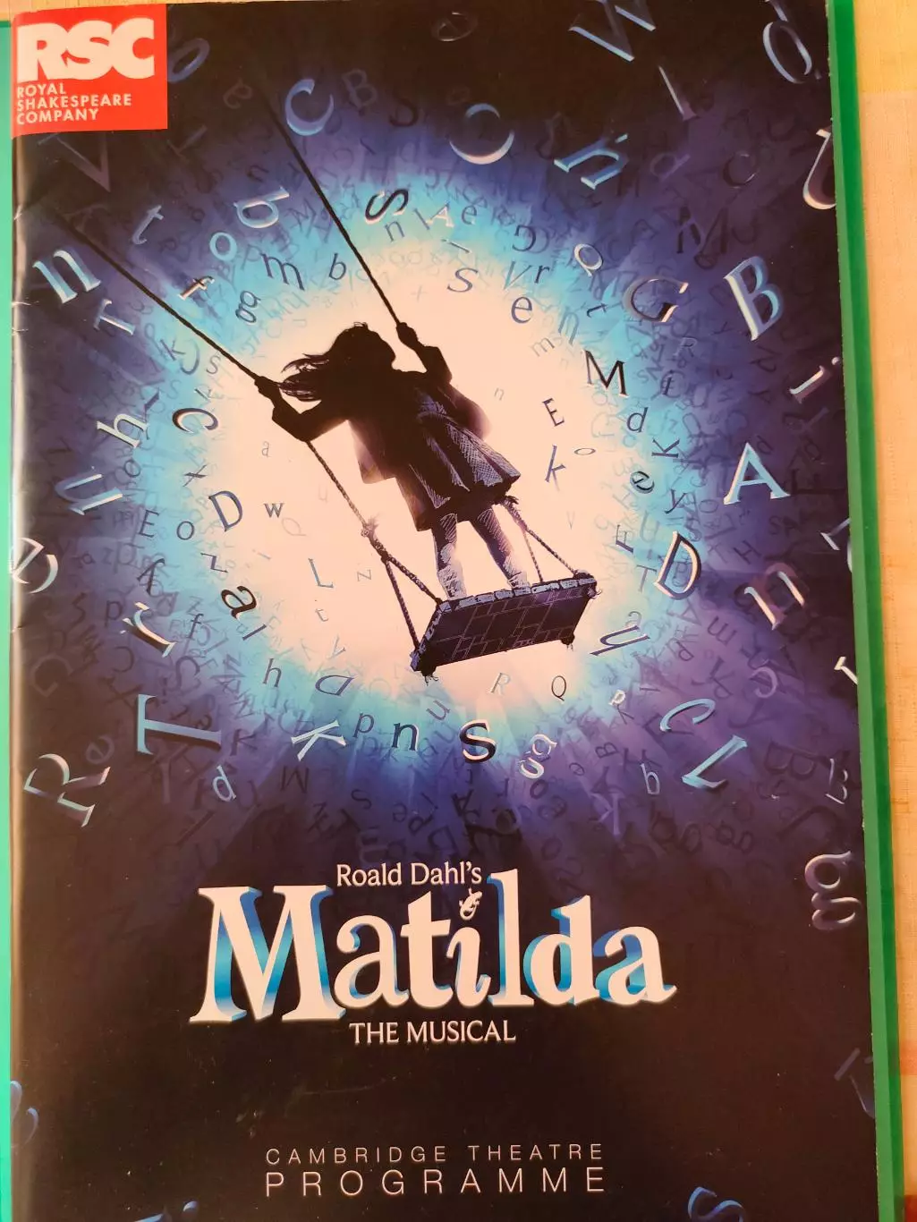 Театральная программка - CAMBRIDGE THEATRE - MATILDA.