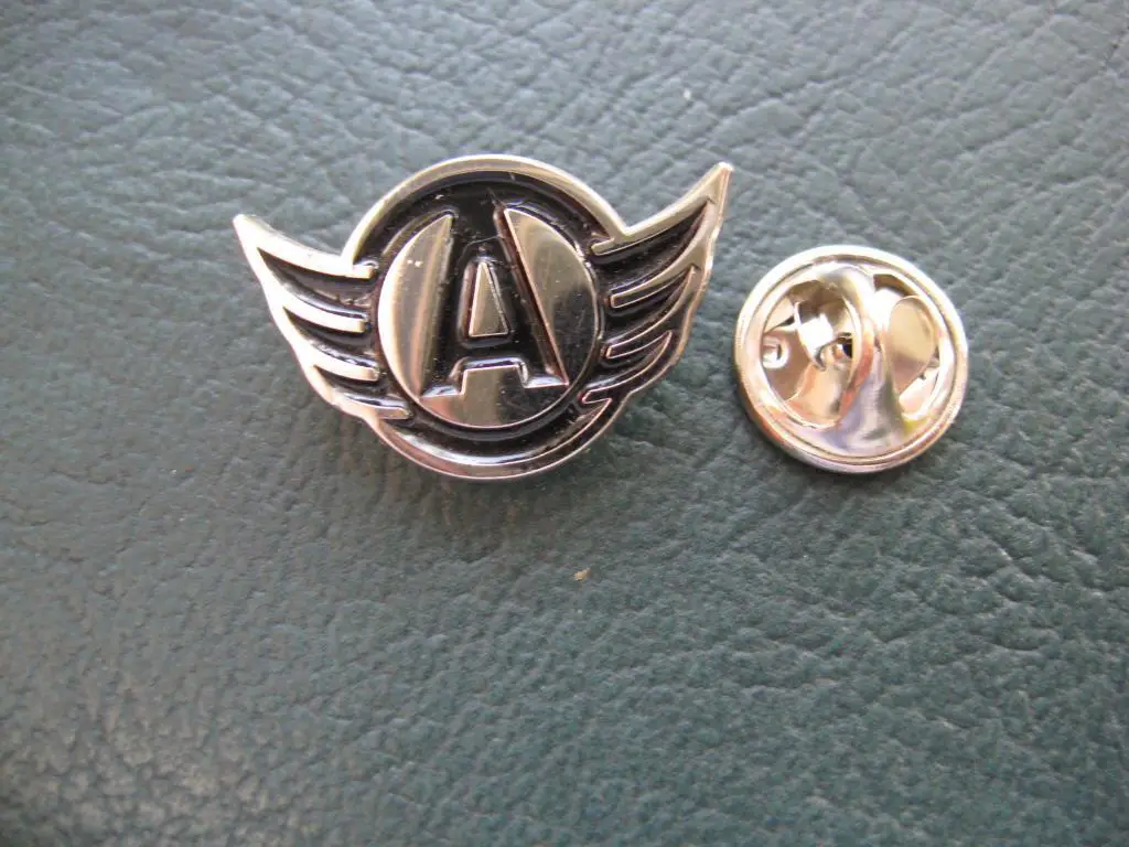 Значок ХК Автомобилист (Екатеринбург) Лого стальной. 1