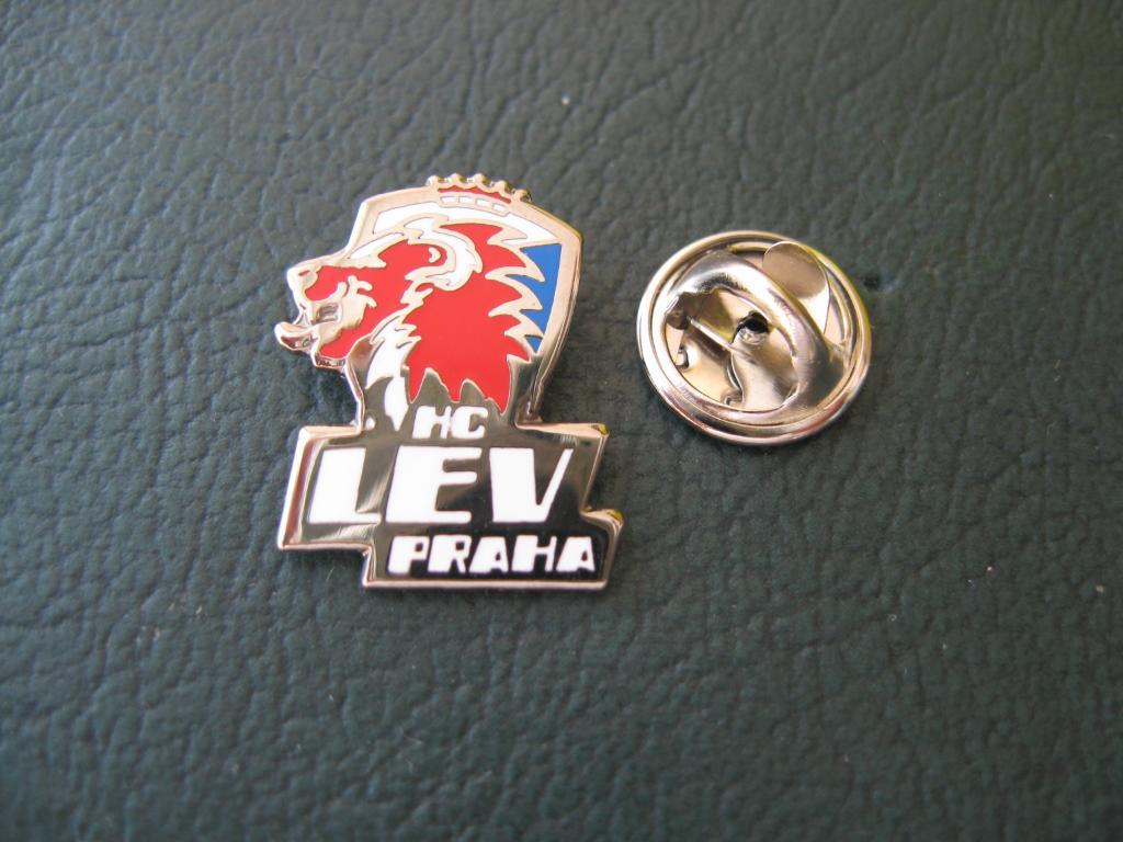Значок ХК Лев Прага. Чехия (Логотип) 1