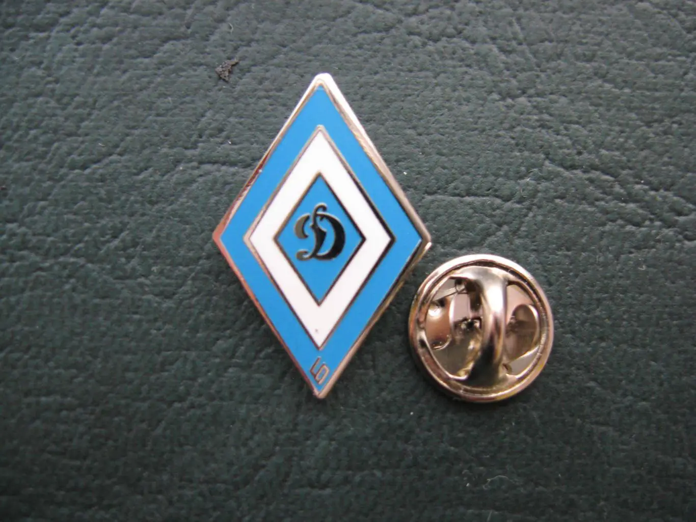 Значок ФК Динамо Барнаул (Логотип) 1