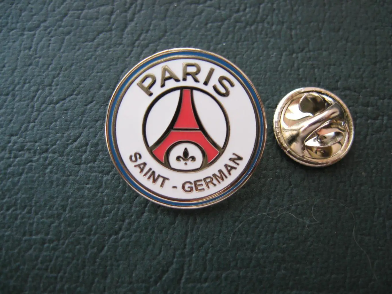 Значок ФК Пари Сен Жермен Париж (Логотип Белый) 2