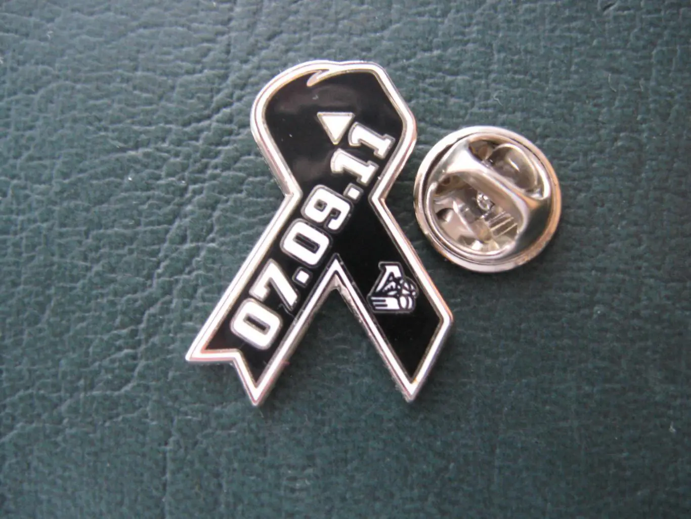 Значок ХК Локомотив (Ленточка) 2