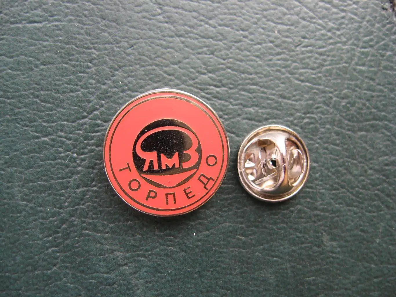 Значок ХК Торпедо Ярославль (красный) 2
