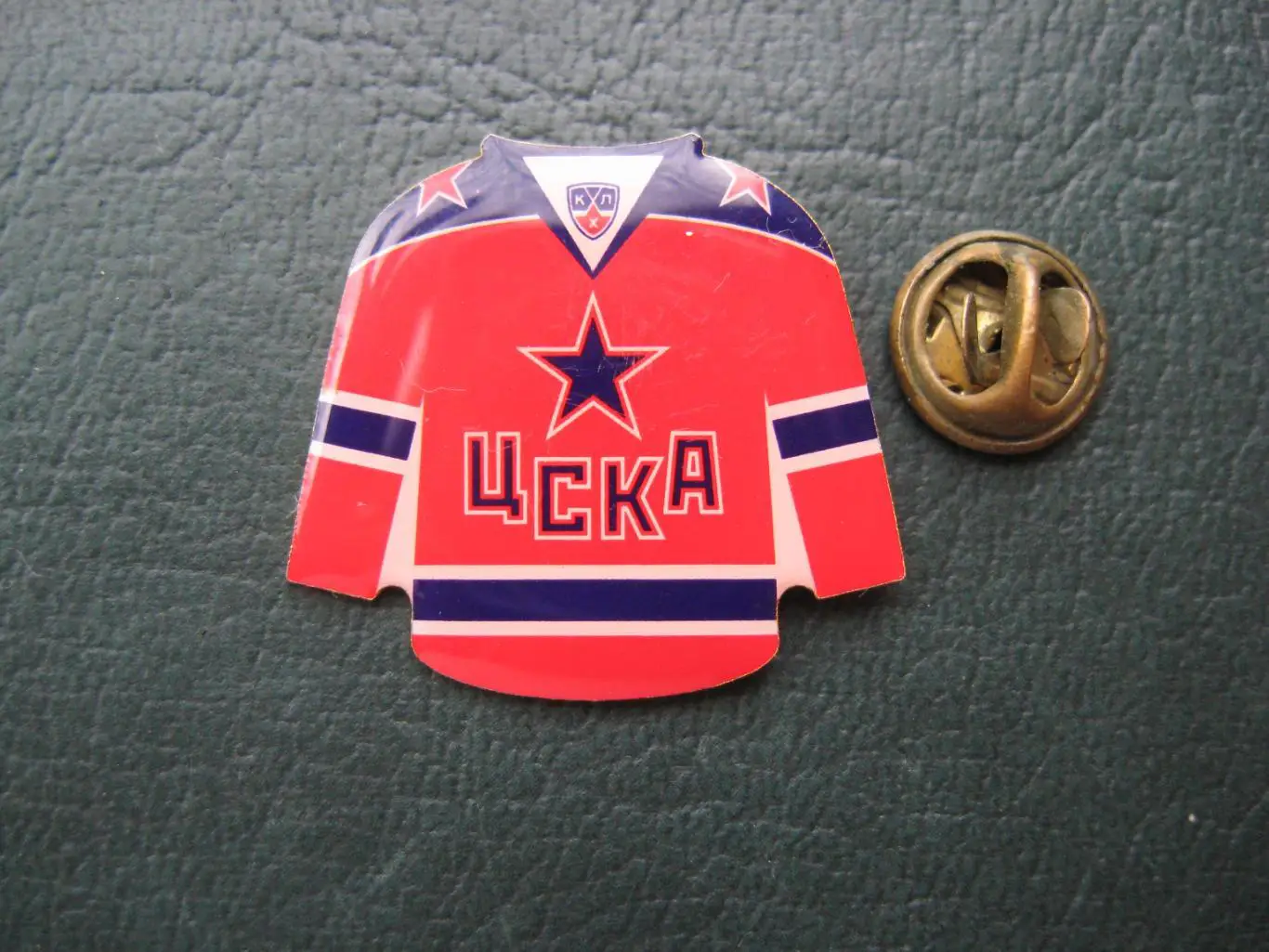 Значок ХК ЦСКА Москва (Джерси) 1
