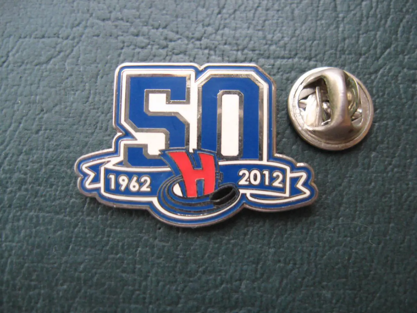 Значок ХК Сибирь Новосибирск (Официальный 2012 год) 2