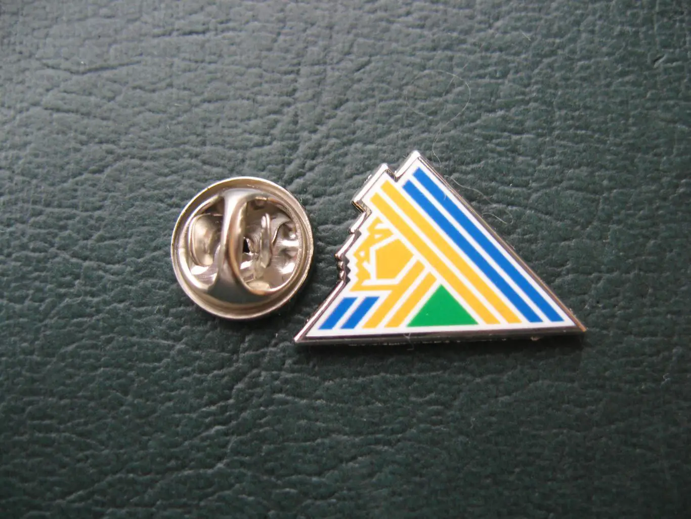 Значок ХК Салават Юлаев Уфа (Официальный) 1