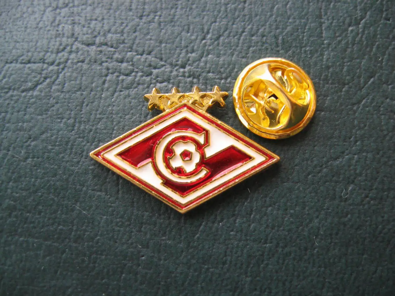 Значок ФК Спартак (Москва)