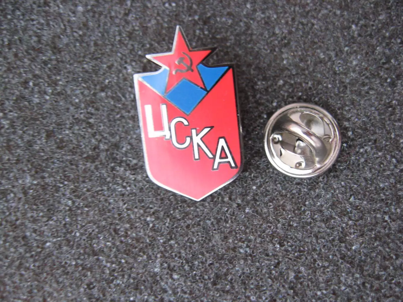 Значок ХК ЦСКА Москва (Эмблема рэтро красная) 2