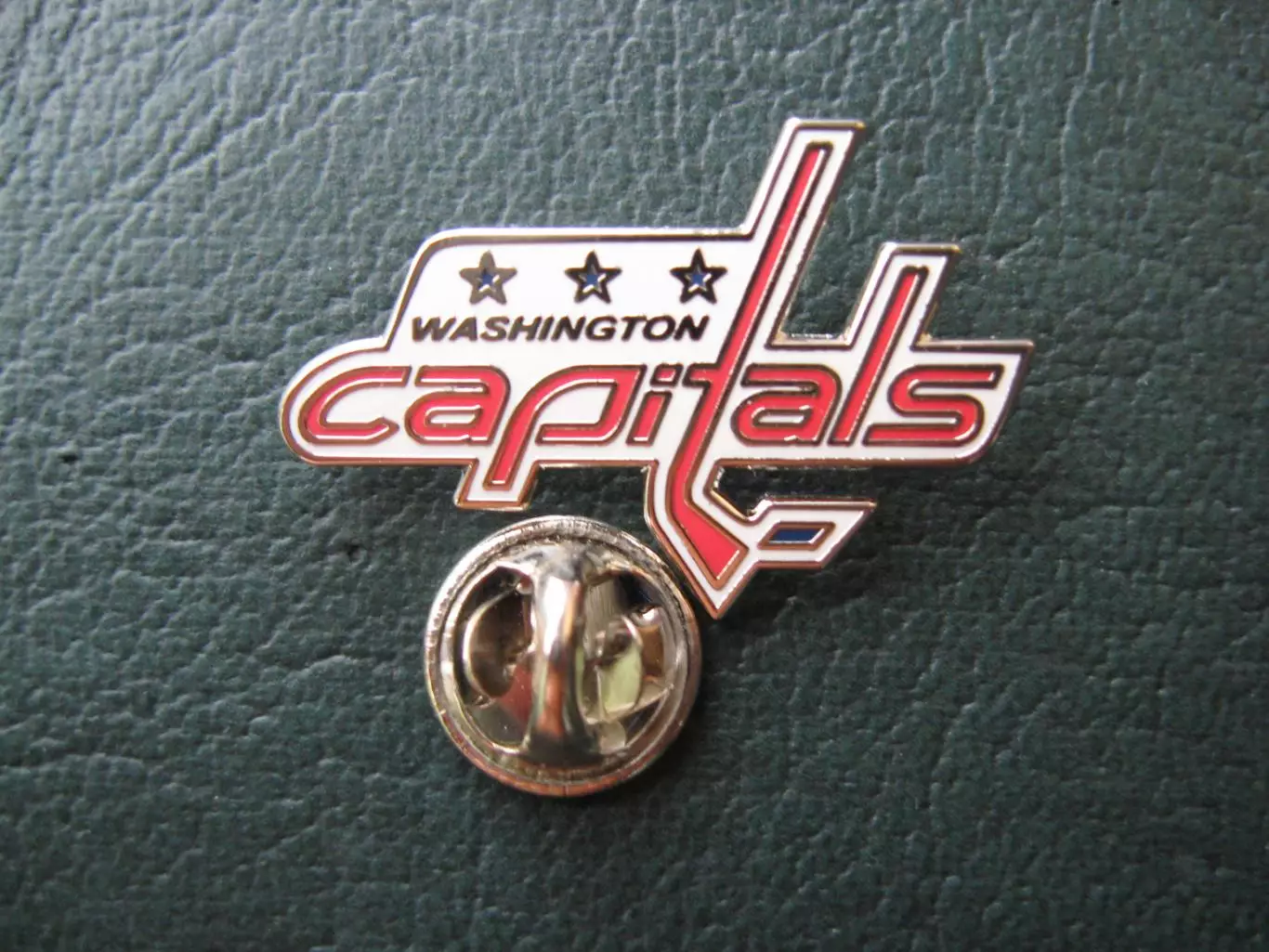 Значок ХК Вашингтон Кэпиталз (Эмблема красная) 1