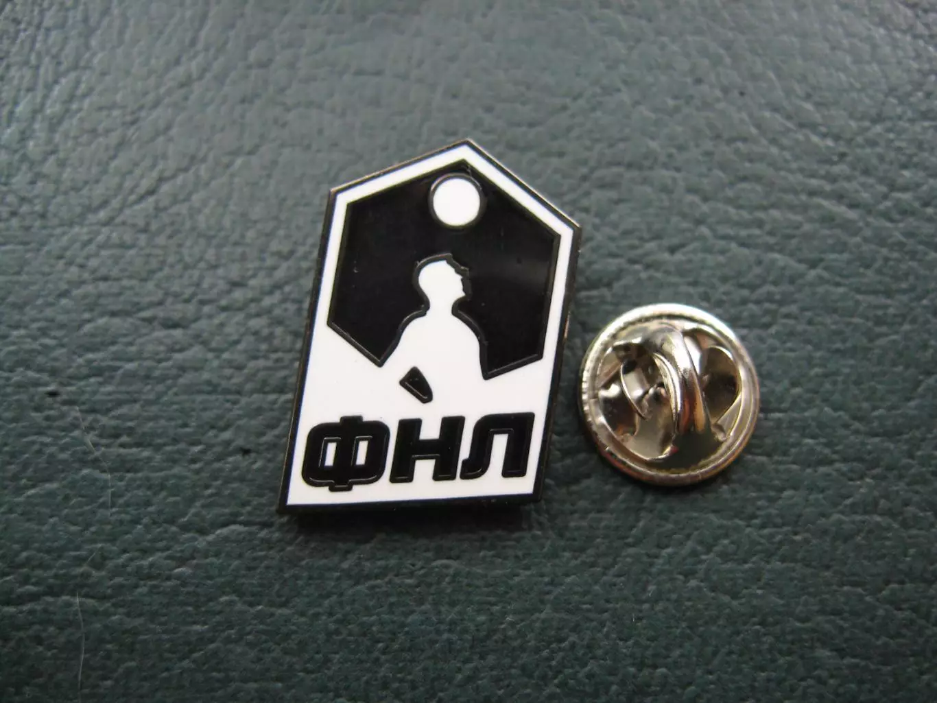 Значок ФНЛ (Эмблема белая) 1