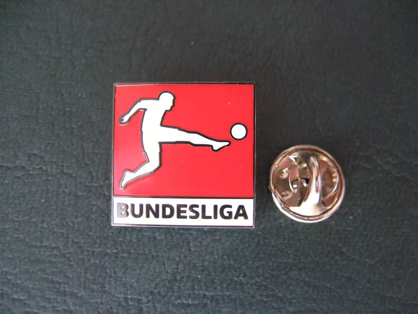 Значок Бундеслига (Германия) Эмблема 2