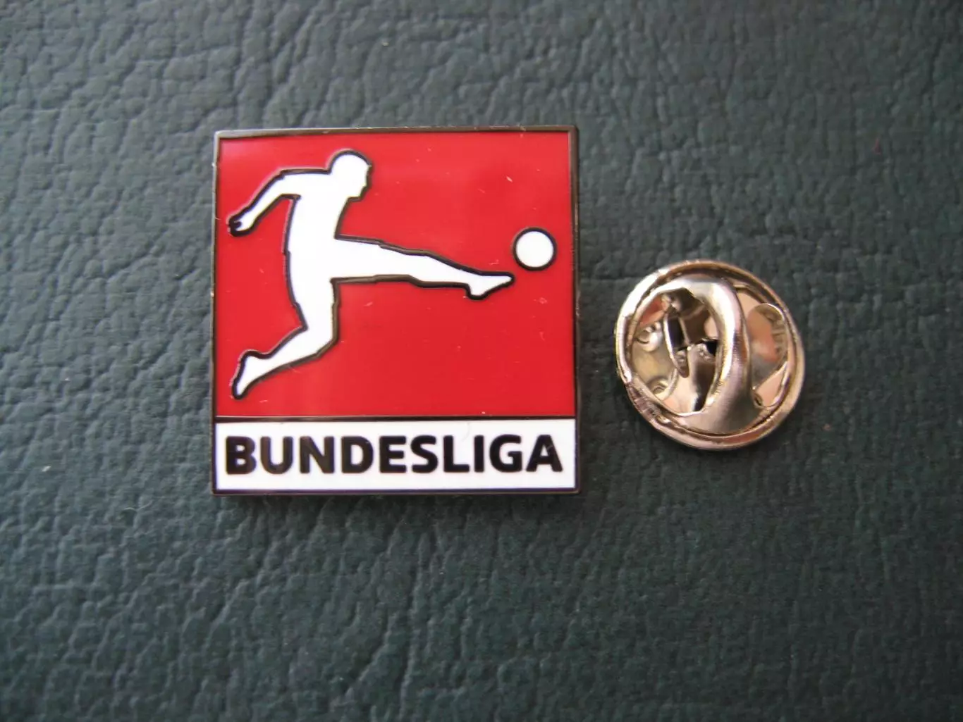 Значок Бундеслига (Германия) Эмблема 1