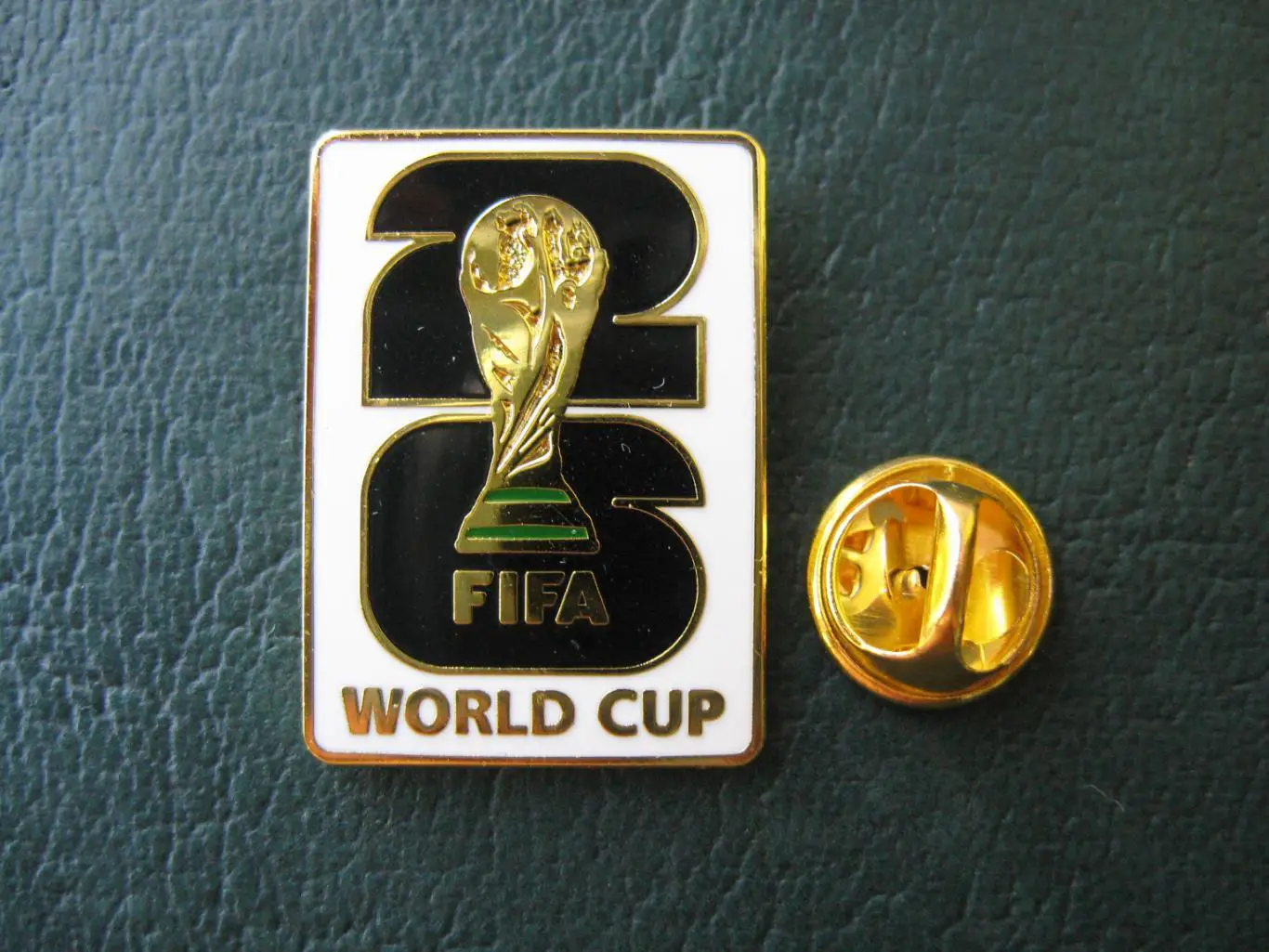 Значок ЧМ по Футболу 2026 Америка (белый)