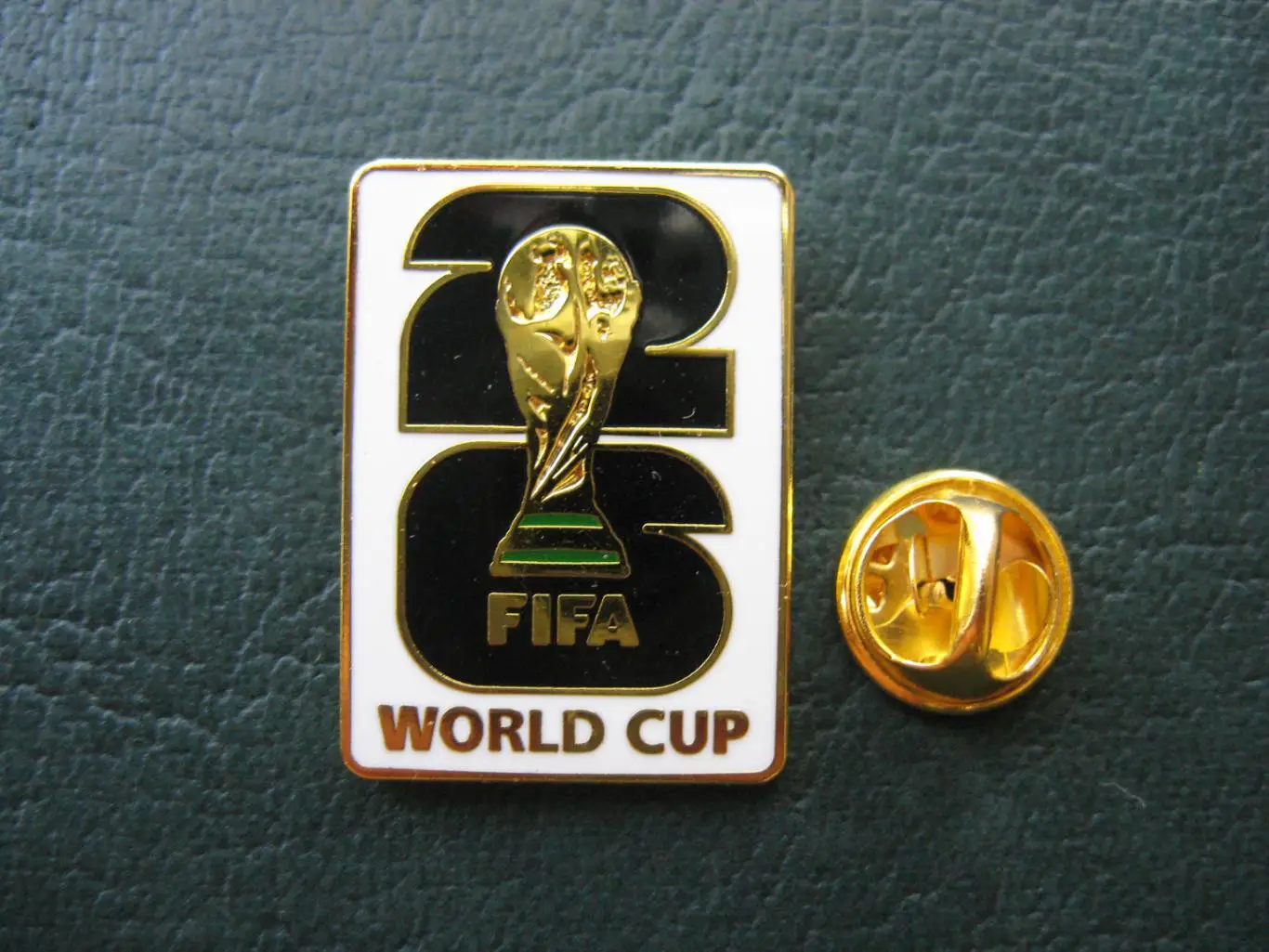 Значок ЧМ по Футболу 2026 Америка (белый) 2