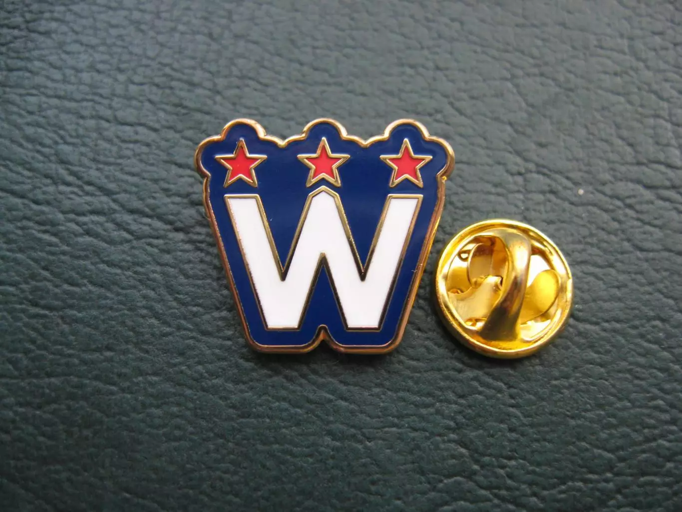 Значок ХК Вашингтон Кэпиталз (Эмблема W)