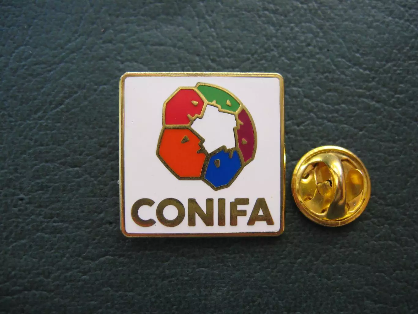 Значок Конфедерация Независимых Футбольных Ассоциаций (CONIFA) 1