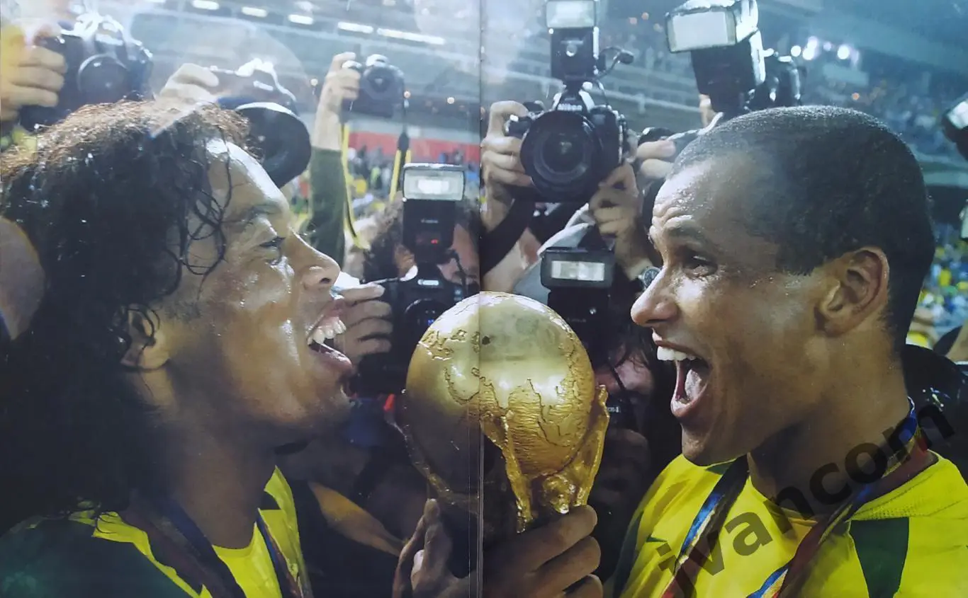 L'Annee du Football 2002 / Футбольный Год 2002. 1