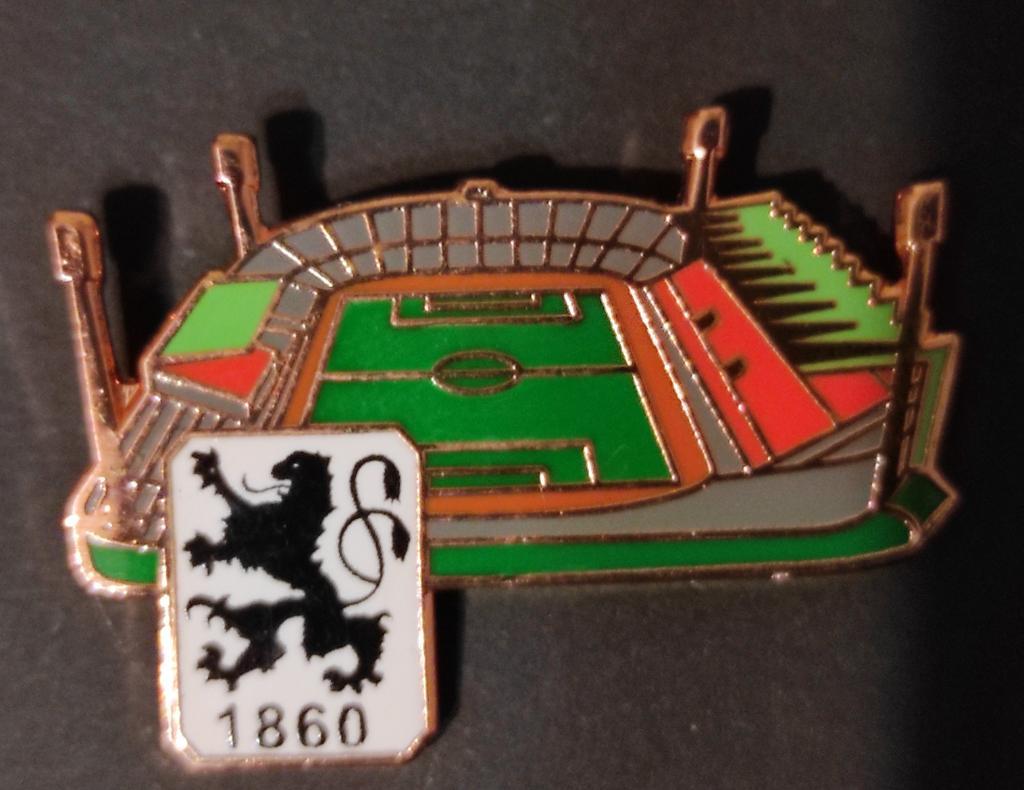 Знак Стадиона ФК Мюнхен 1860. Эмаль