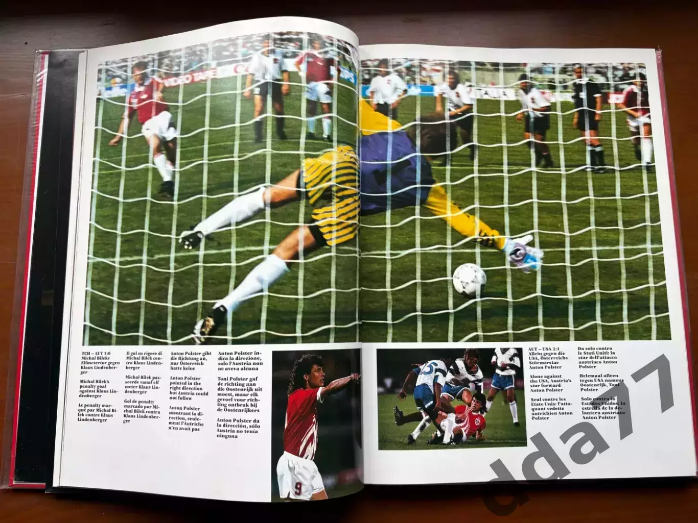 (К41) Книга Офіційний фотоальбом «Italia World Cup 90» з автографом В. Веремєєва 3