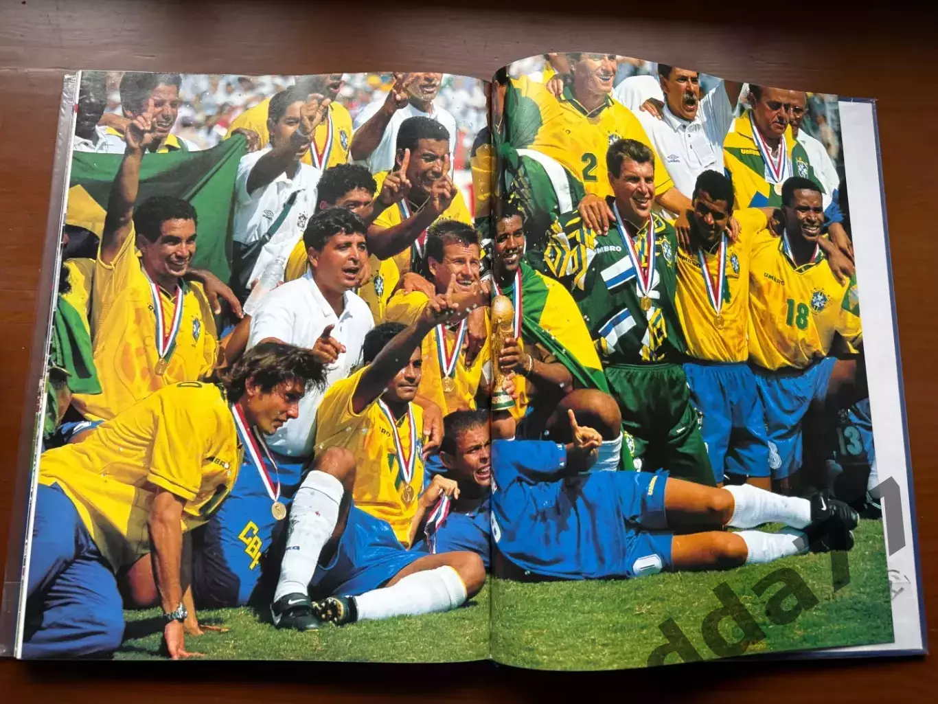 (К45) Книга Футбольний щорічник «Fussball WM '94 USA» (Мюнхен, 1994) 5