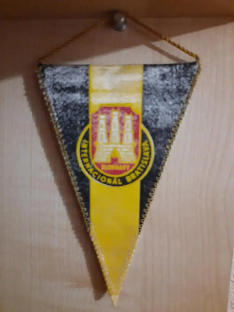 (6112) Вымпел Интернационал Братислава