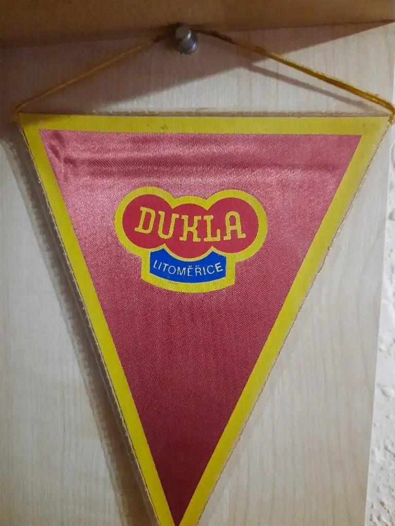 (6048) Вымпел , Дукла ЧССР.