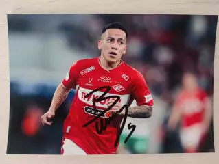 Автограф Эсекьель Барко