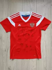 Футболка с автографами сборной России 2018: Акинфеев, Головин, Миранчуки и т.д.