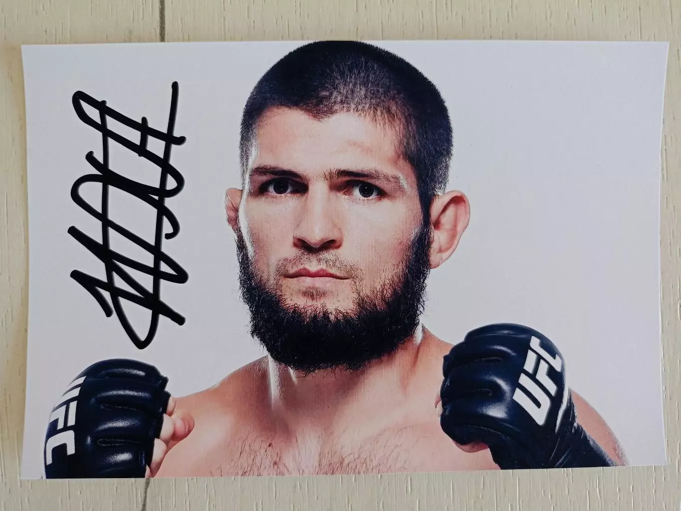 Автограф Хабиба Нурмагомедова 3