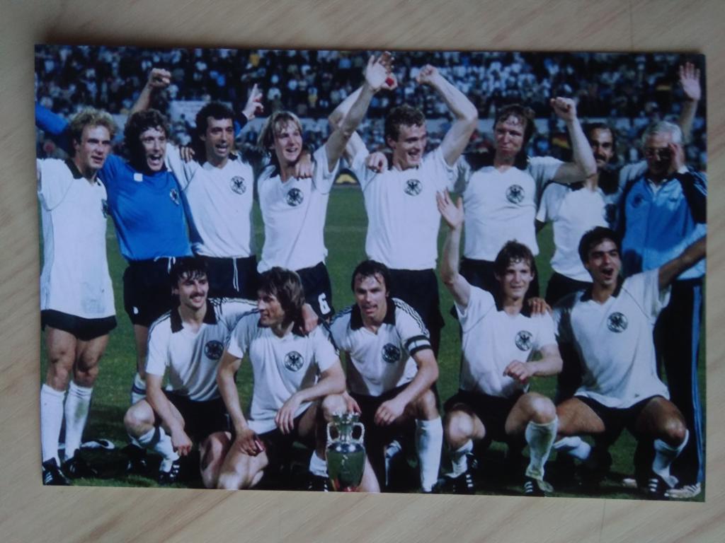 Фотография Сборная ФРГ (Германии) по футболу. 1980 год