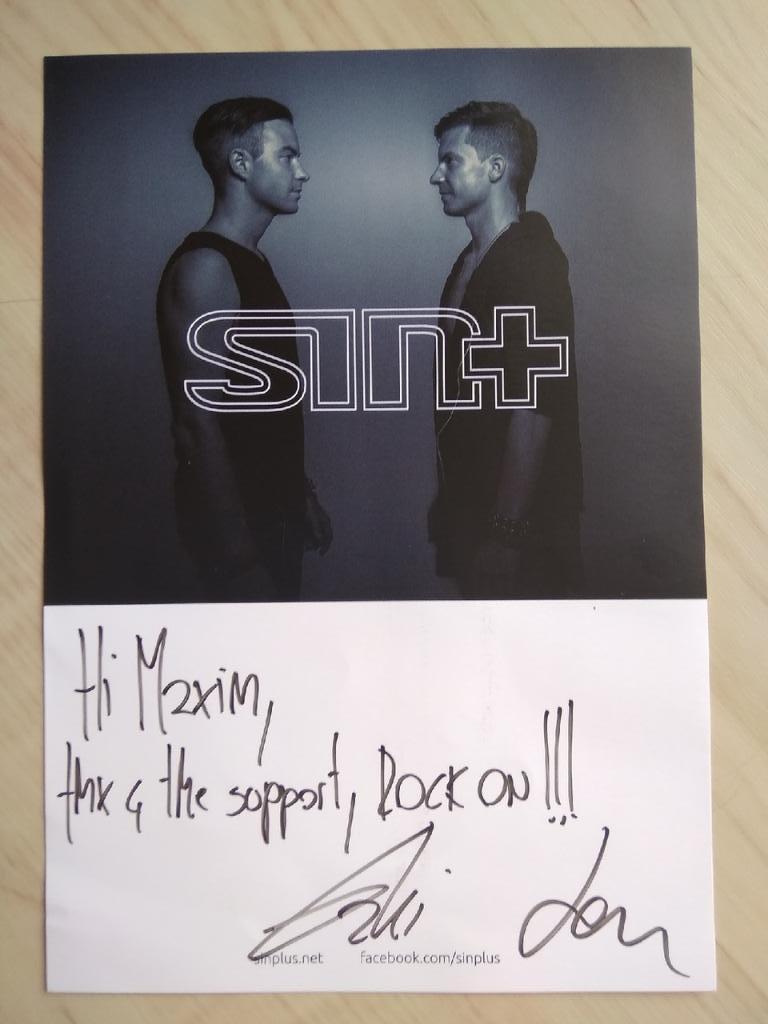 Автографы Sinplus (швейцарский дуэт, выступавший на Евровидение-2012) + стикер