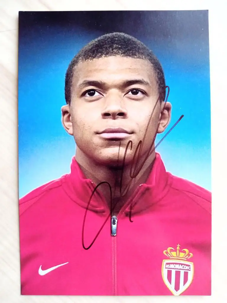 Автограф Килиан Мбаппе (ПСЖ, Монако, сборная Франции)