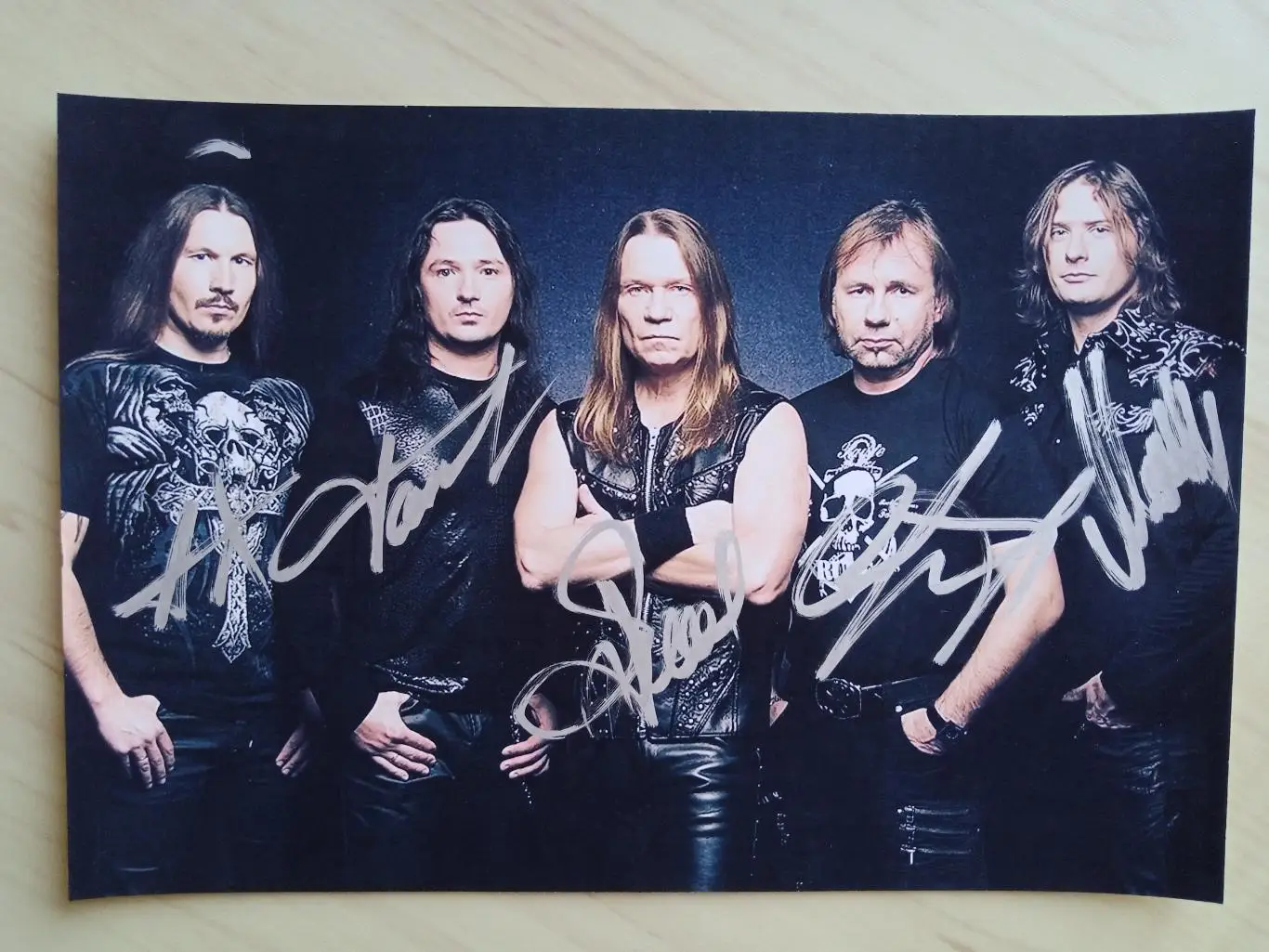 Автографы рок-группы Кипелов: Кипелов, Голованов, Манякин, Харьков, Молчанов