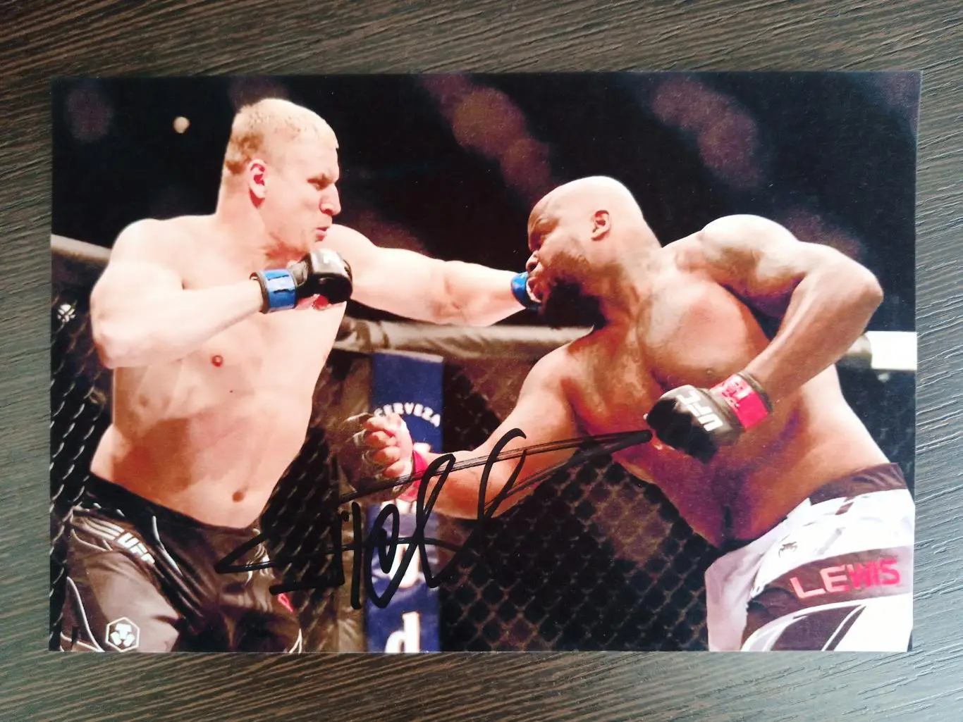 Автограф Сергея Павловича (российский боец смешанного стиля (ММА)) 1