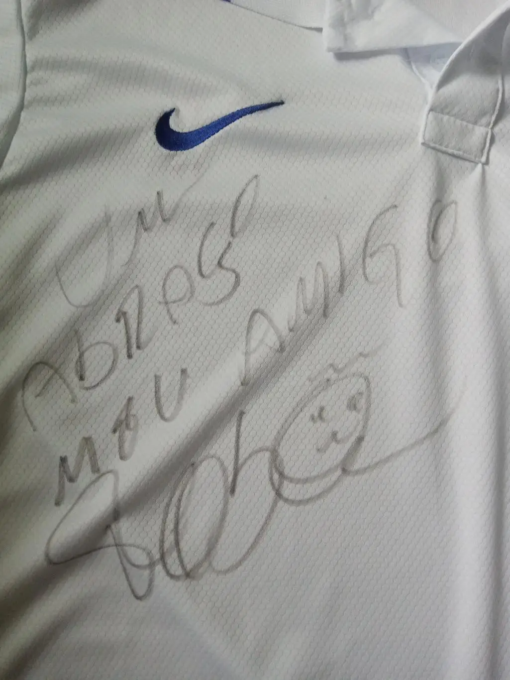 Оригинальная футболка Nike сборной Бразилии с автографом Луис Робсон 1