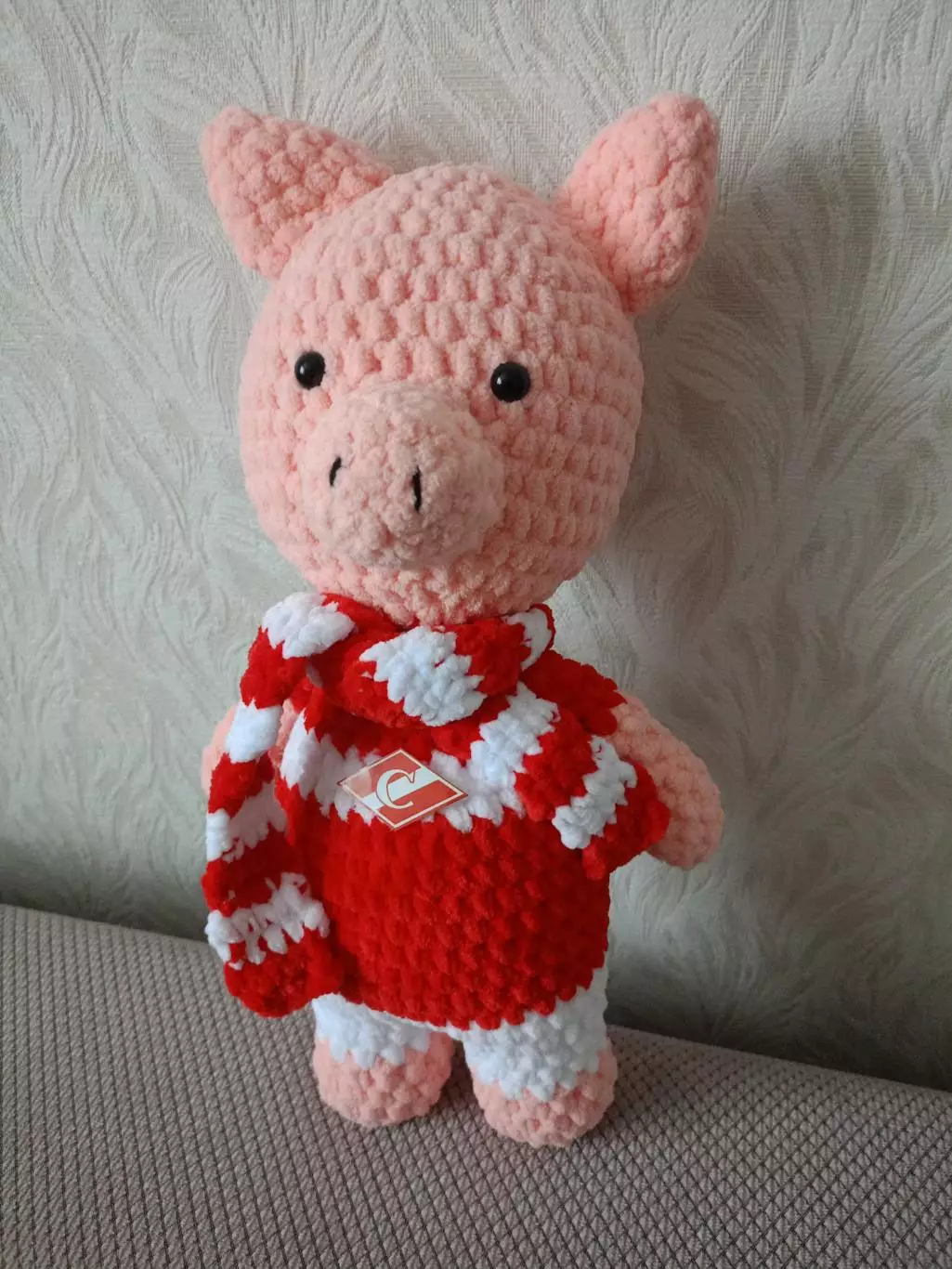 Игрушка вязана ручной работы Спартак Москва (талисман) 1