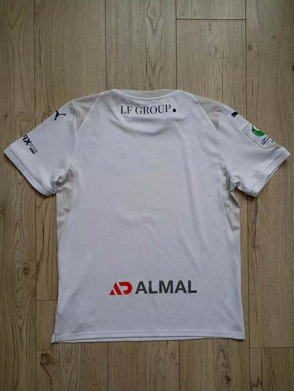 Футболка Юнайтед Дубай с автографом Андреа Пирло (Милан, Ювентус, Италия) 1