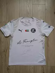 Футболка Юнайтед Дубай с автографом Андреа Пирло (Милан, Ювентус, Италия)