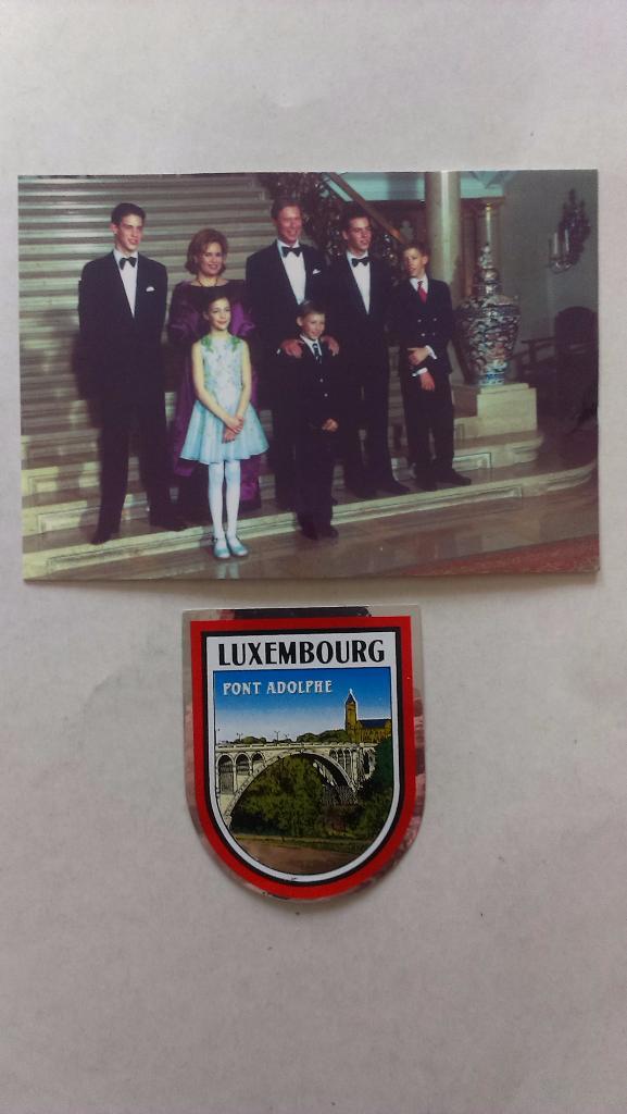 Набор из Люксембурга: марки по теме Спорт (17 шт.), 3 монеты, открытка и стикер 1