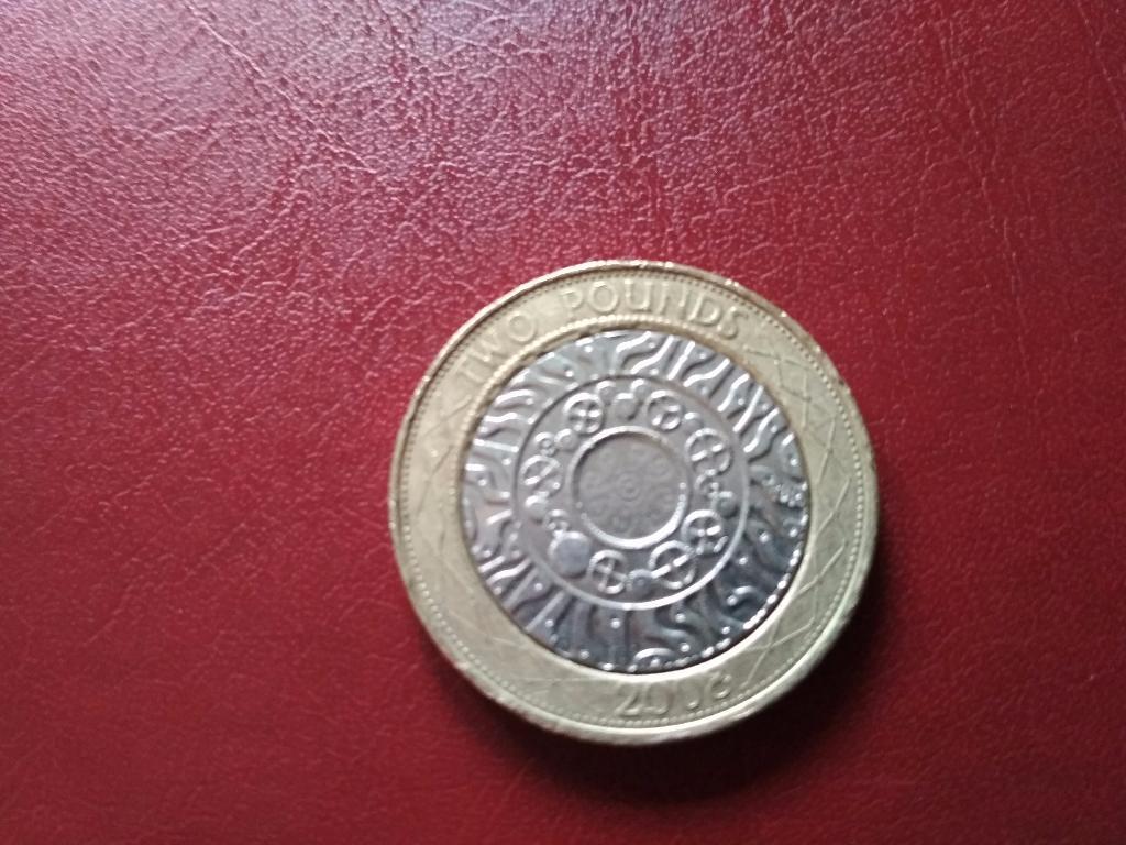 монета 2 фунта стерлингов Великобритании - 2008 1