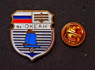 Футбол. Футбольный клуб. Знак. Ф.К. ОКЕАН Находка - РОССИЯ.