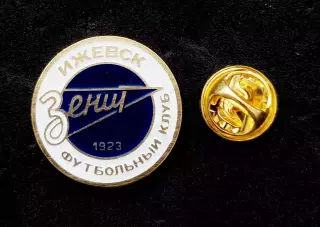 Футбол. Футбольный клуб. Знак. Ф.К. ЗЕНИТ Ижевск - РОССИЯ.