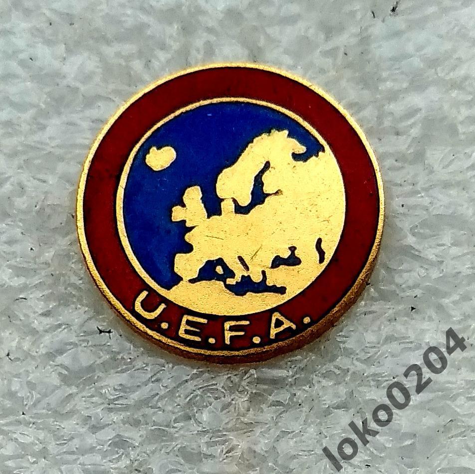 УЕФА - UEFA . Реверс BERTONI - Milano. (70-80-е гг.). d-12 mm.