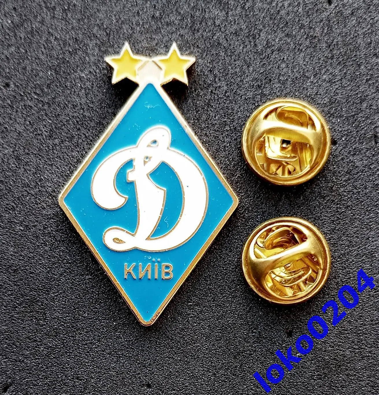 Футбол. Футбольный клуб. Знаки-гиганты (24х32 мм). ФК ДИНАМО Киев - УКРАИНА.