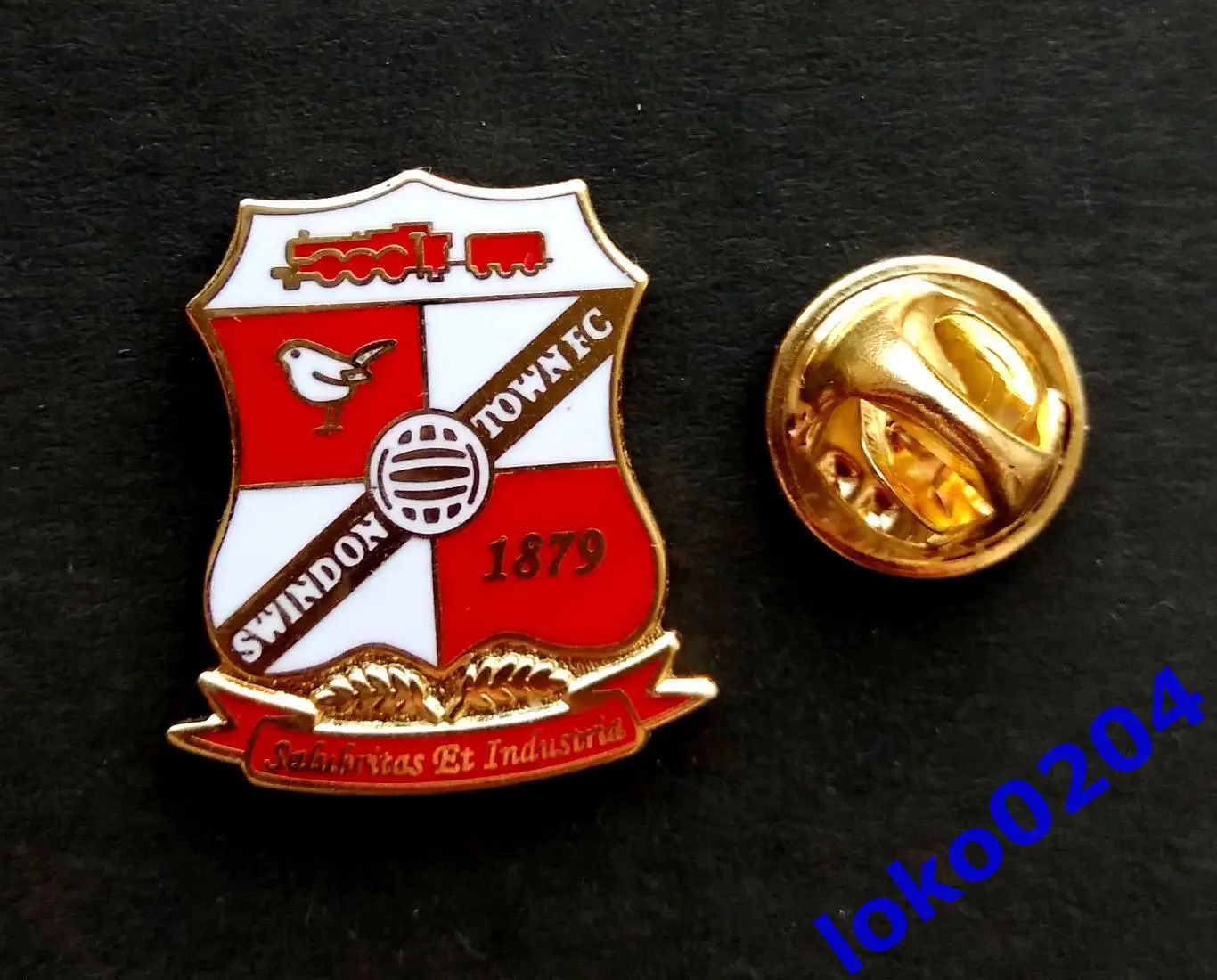 Футбол. Футбольный клуб. Знак. СВИНДОН ТАУН ФК - АНГЛИЯ.