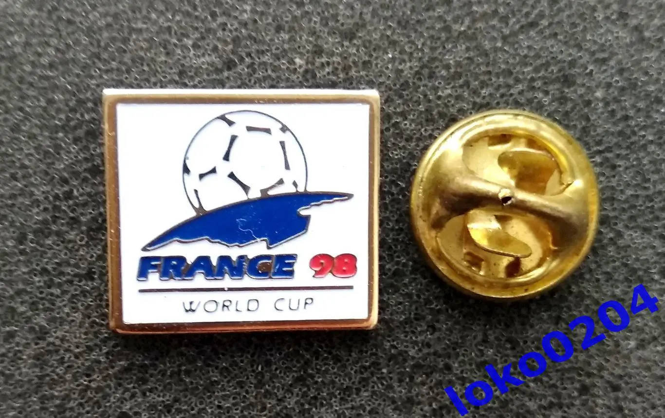ФРАНЦИЯ 1998. Чемпионат мира по футболу, 14х17 мм, клеймо.